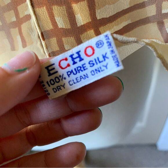 Vintage NOS ECHO Rectangular Brown Tan Silk Scarf Hand Rolled Hem - Picture 8 of 9